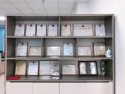 创思维CSW证书墙